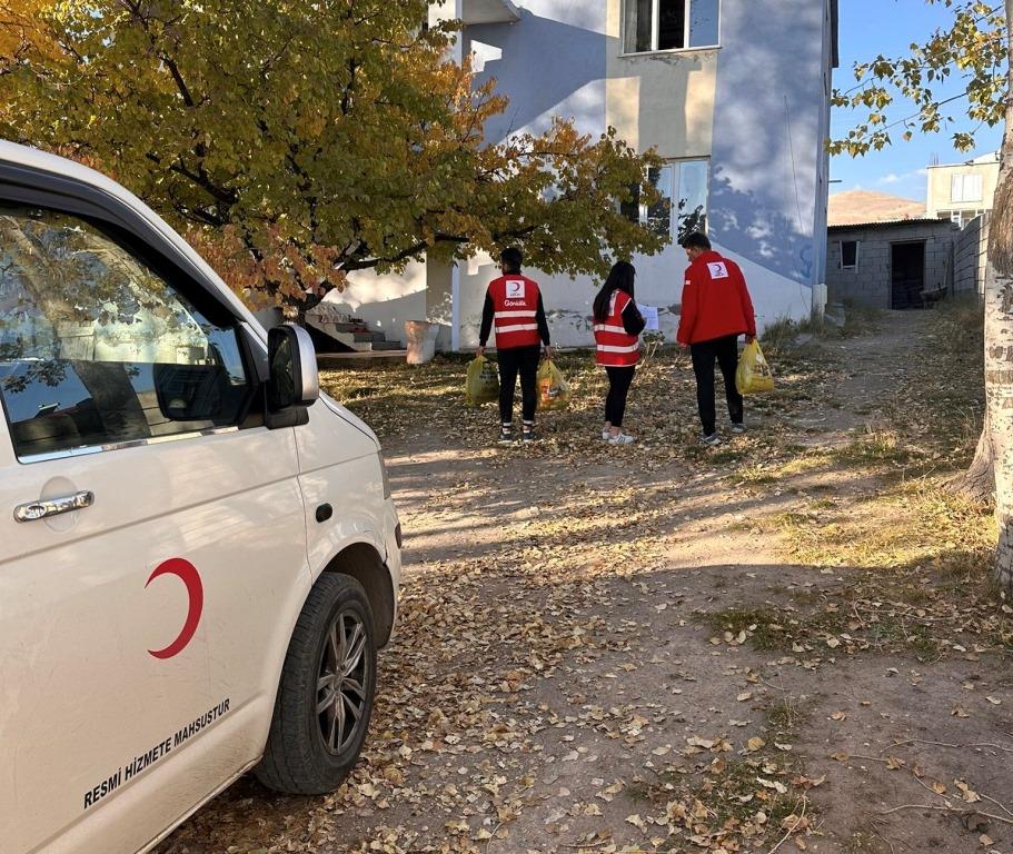 Kışa Hazırlık İçin Çağlar Toğal’dan Adilcevaz’a Büyük Destek