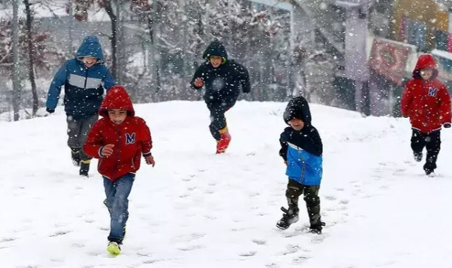 Bursa da okullar Tatil
