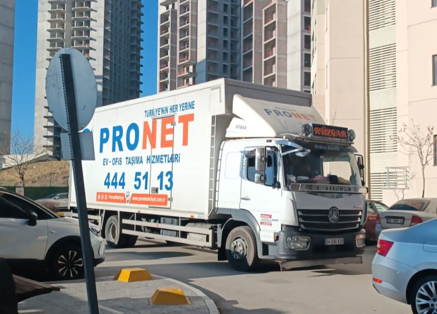Türkiye’nin Öncü Taşımacılık Şirketi: Pronet Nakliyat