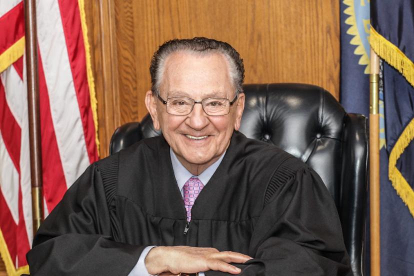 ABD’li yargıç Frank Caprio yaşamını yitirdi