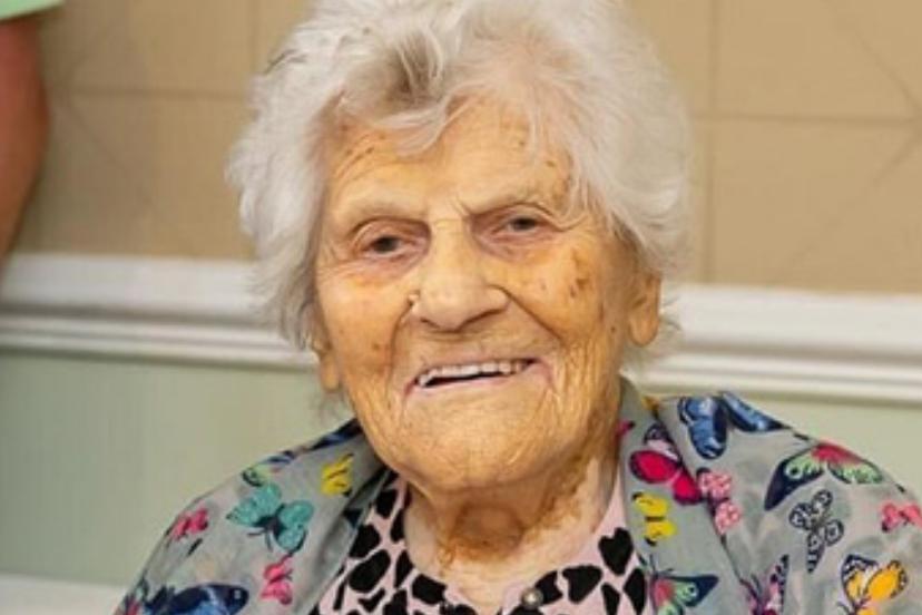 Dünyanın en yaşlı insanı 116. yaşını kutladı