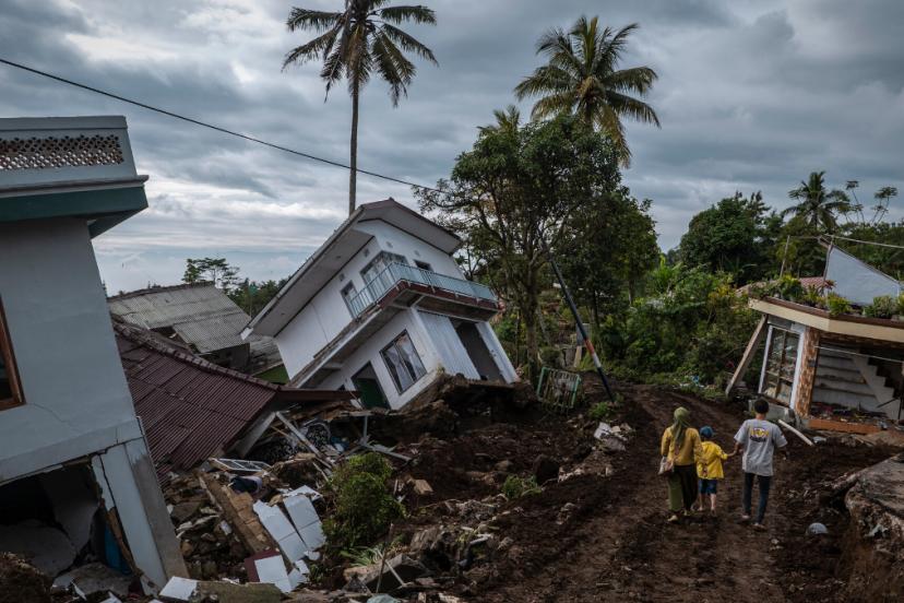 Endonezya’da 5,8 büyüklüğünde deprem: 29 kişi yaralandı