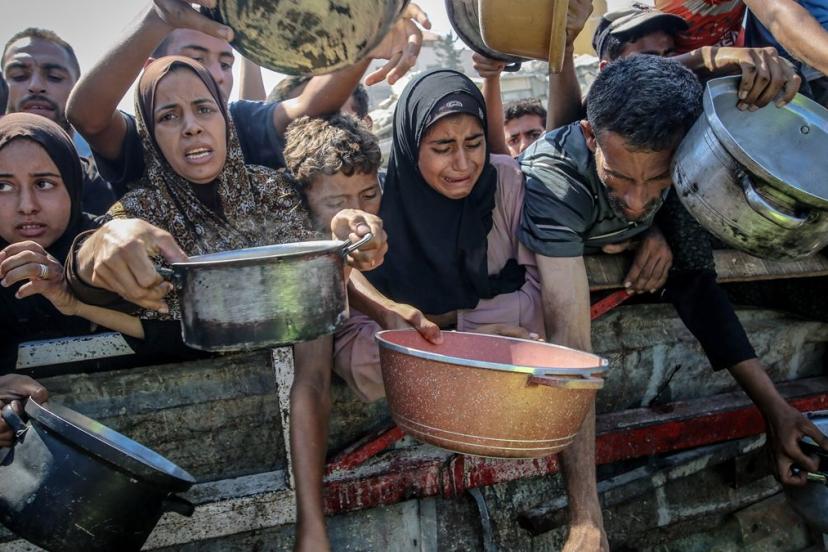 Gazze’de açlıkla mücadeleden acı görüntüler