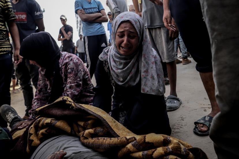 Gazze’de can kaybı 62 bin 64’e yükseldi