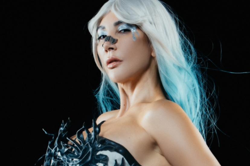 Hande Yener: Orijinal diploma istiyorum
