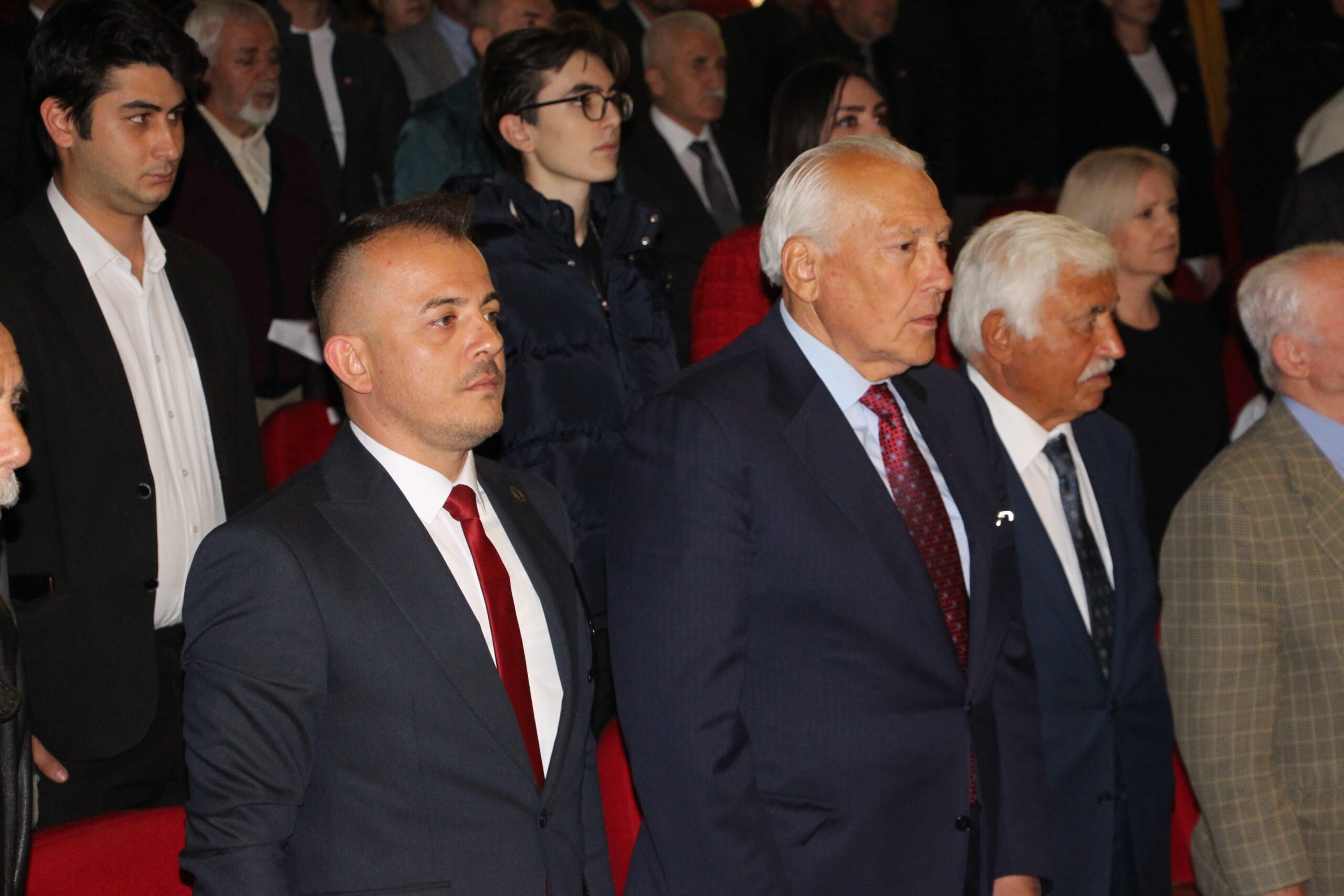 İlker Kara’dan Uyarı: “Toplumun Suskunluğu Şiddeti Büyütüyor!”