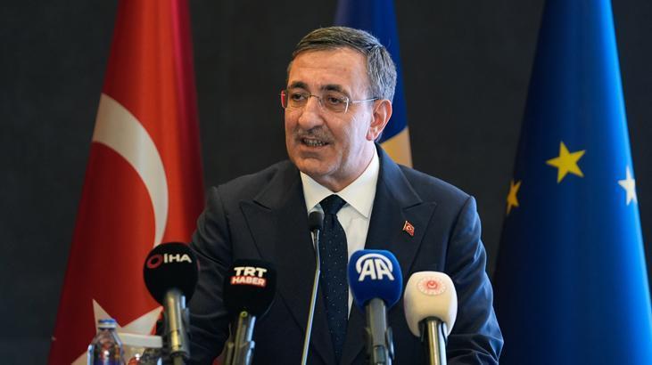 Türkiye-Romanya İlişkileri Güçleniyor: Yılmaz, Romanya Milli Günü Programında Konuştu