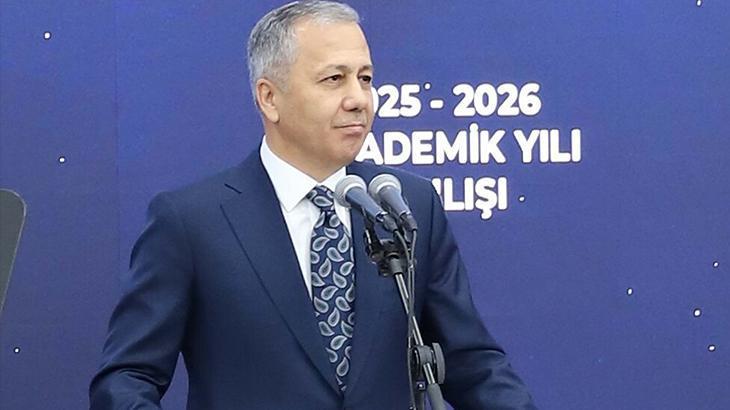 İçişleri Bakanı Ali Yerlikaya, İzmir Katip Çelebi Üniversitesi Akademik Açılış Töreni’nde Gençlerle Buluştu