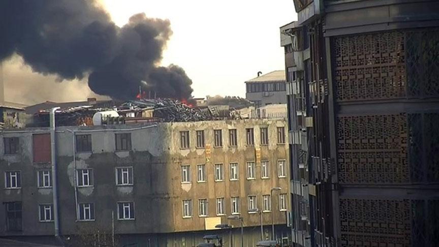 Cebeci’de Üst Kat Yangını: Borudan İnerken Düştü