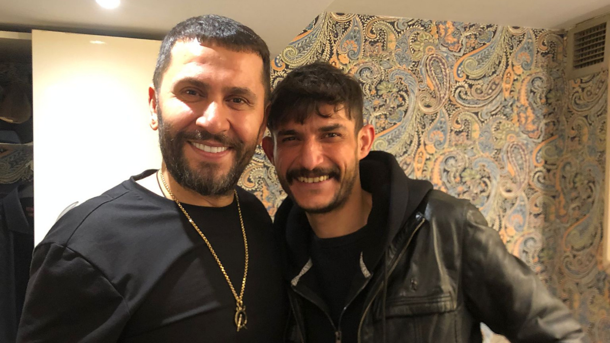 Kemal Ünlü’den Duygu Yüklü Performans: İzleyiciler Ayakta Alkışladı