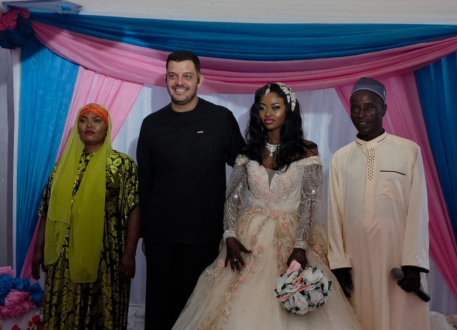 Yiğit Caner Ertoşi Afrika’da Evlendi, Sessiz Nikâh Magazin Gündemine Oturdu