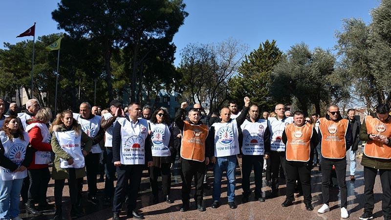 Buca Belediyesi’nde Memurlar İş Bıraktı: “7 Aydır Bekliyoruz, Hakkımızı İstiyoruz”