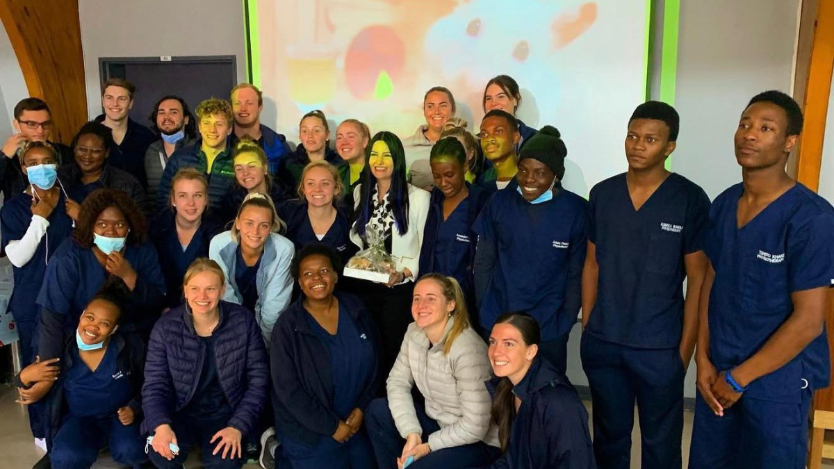 Doç. Dr. Selen Gür Özmen’in Çalışması Doğumda Sanal Gerçeklik Alanında Uluslararası Meta-Analize Seçildi