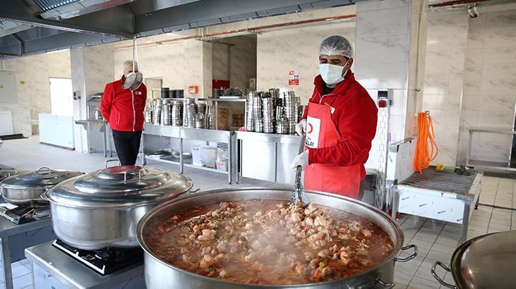 Türk Kızılay’dan Ramazan Boyunca Sıcak Yemek ve Yardım Seferberliği