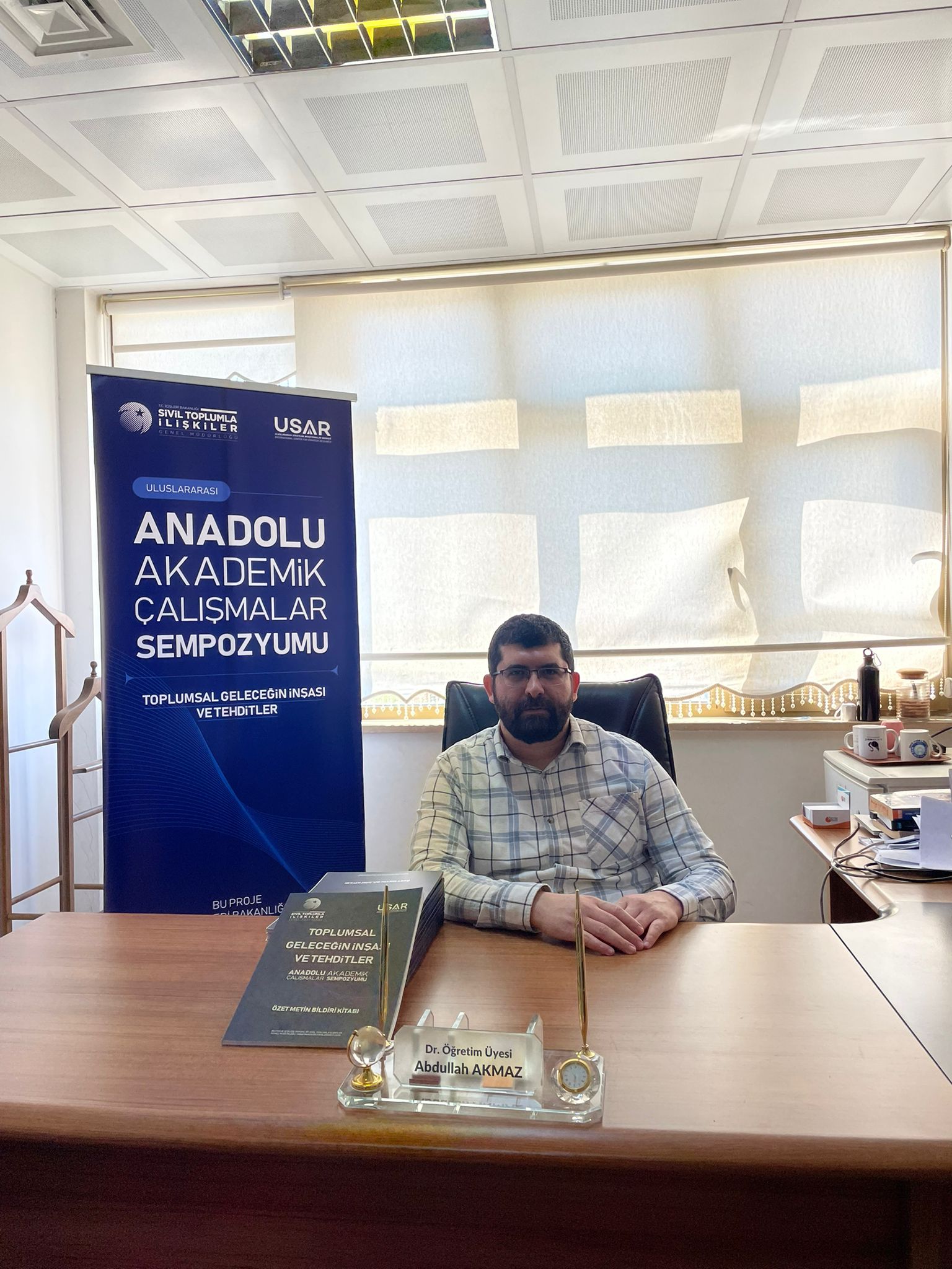 Akademisyenlerden Geleceğe Dair Kritik Analiz: “Toplumsal Geleceğin İnşası ve Tehditler” Kitabı Yayımlandı