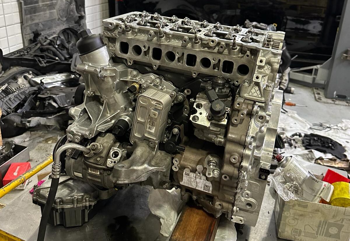 1.800 KİLOMETREDE BÜYÜK ŞOK! SERKAN YILMAZ’IN ALDIĞI ARAÇ MOTOR ARIZASIYLA DURDU