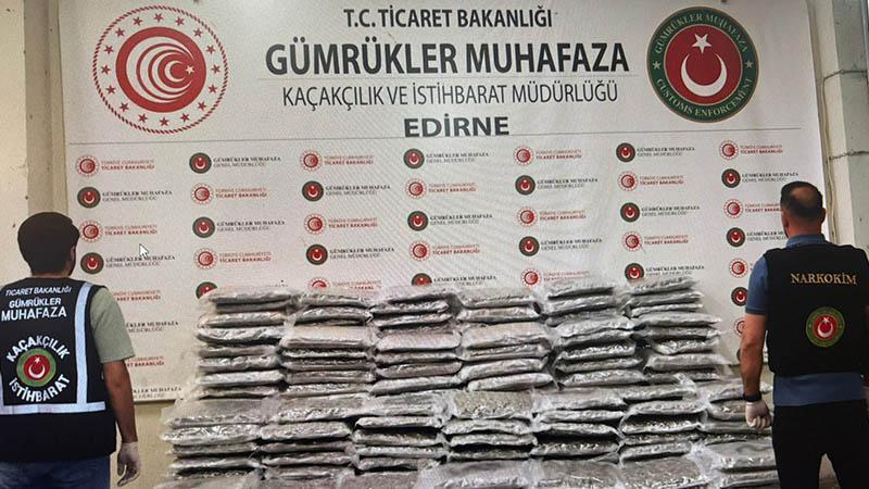Gümrükte dev operasyon: 420 kilo uyuşturucu ele geçirildi