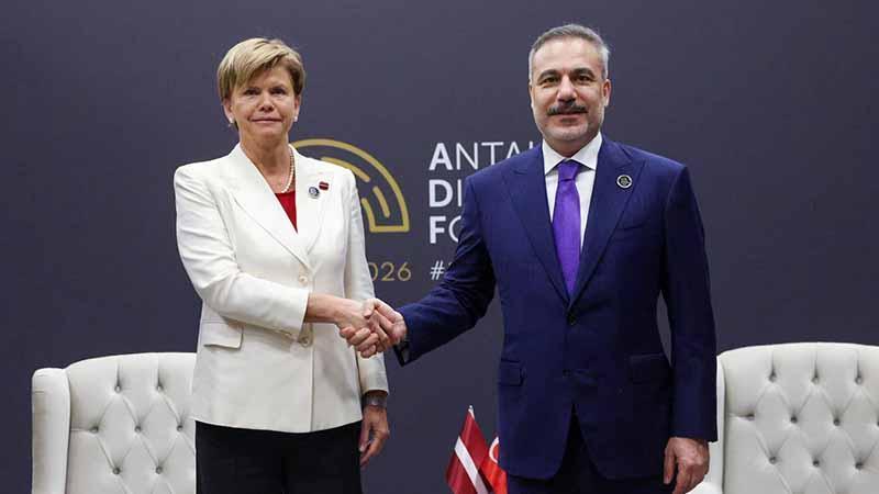 Antalya Diplomasi Forumu’nda ikili temas: Fidan, Letonya Dışişleri Bakanı ile görüştü