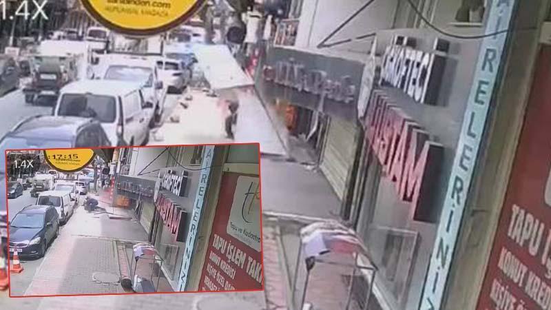 İstanbul’da Tabela Kazası Kamerada: İşçi ve Yayaya Tehlikeli Anlar