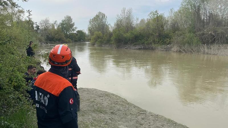 Sakarya Nehri’nde Kayıp Çocuk Alarmı: Arama Çalışmaları Sürüyor