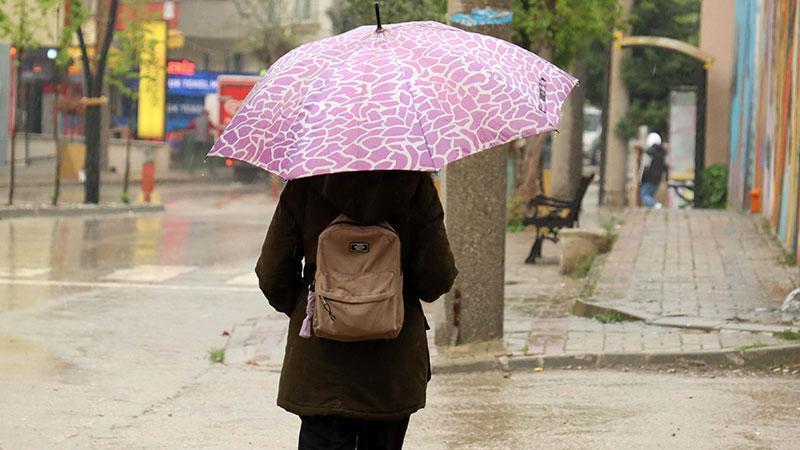 Marmara Bölgesi’ne Serin ve Yağışlı Hava Geliyor: Sıcaklıklar Mevsim Normallerinin Altına Düşecek