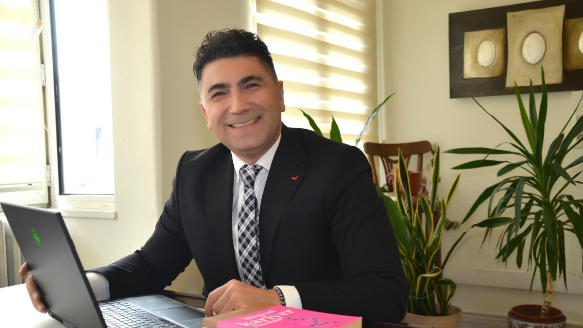 Ertan Şimşek: NLP Teknikleriyle Zihinsel Gücü Yeniden Programlamak Mümkün