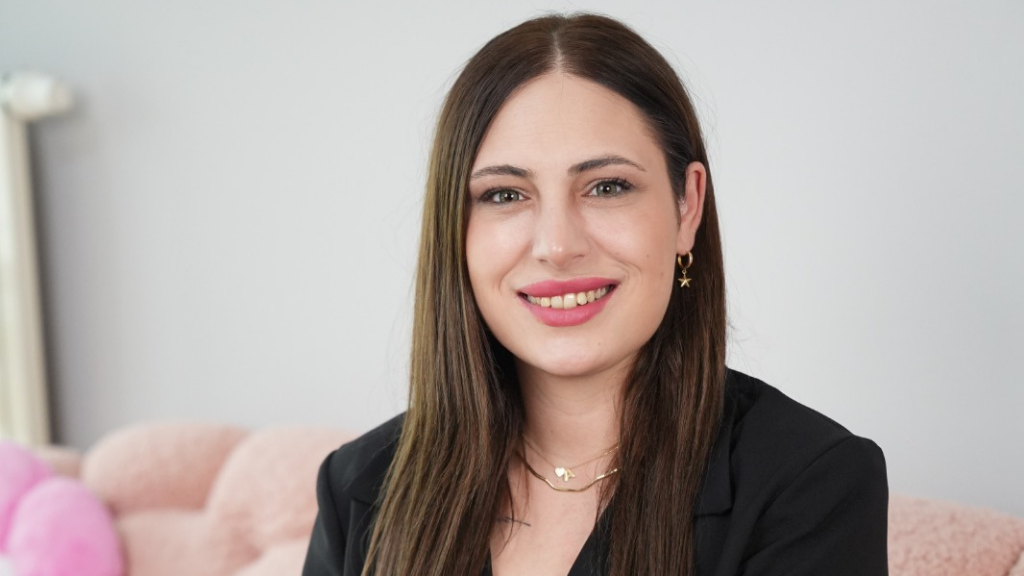 Metafizik Uzmanı Aleyna Sönmez’den Gündem Yaratan Açıklama: “Cinler İnsanlara Duygusal Bağ Kurabilir”