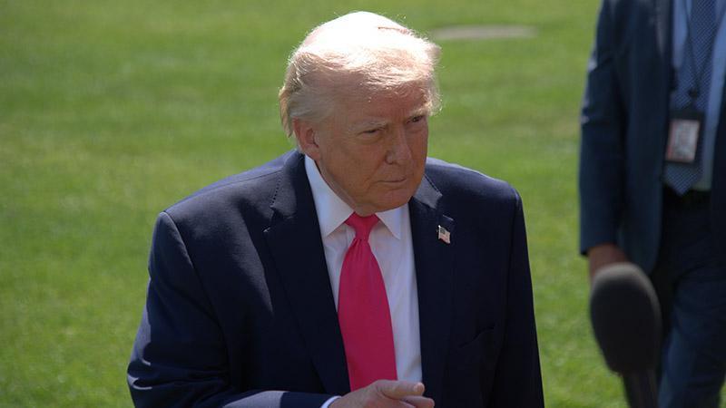 TRUMP’TAN İRAN’A SERT MESAJ: “ORDULARI TAM BİR KARMAŞA İÇİNDE”