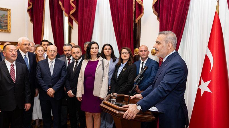 Bakan Fidan’dan Sofya’da “Köprü” Vurgusu: İş İnsanları ve Soydaşlarla Buluştu