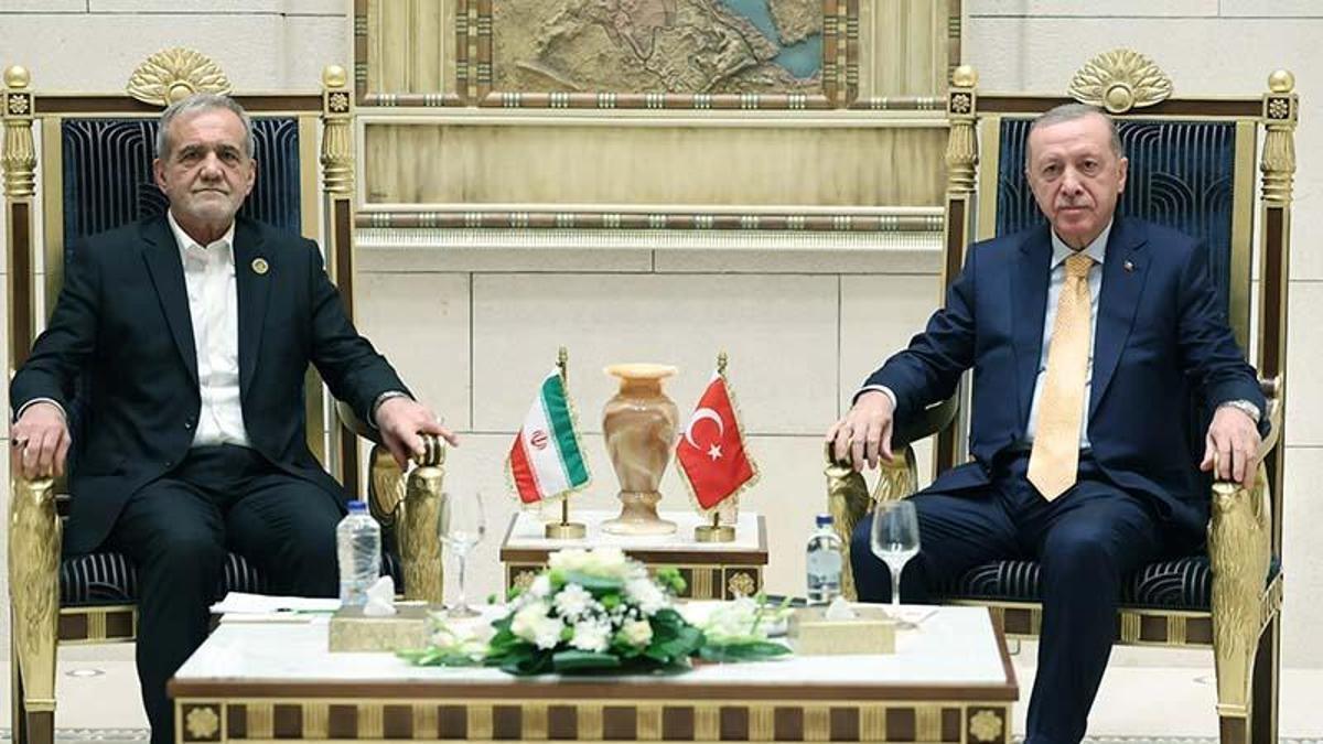 Erdoğan ile İran Cumhurbaşkanı Pezeşkiyan Telefonda Görüştü: Bölgesel Barış Mesajı