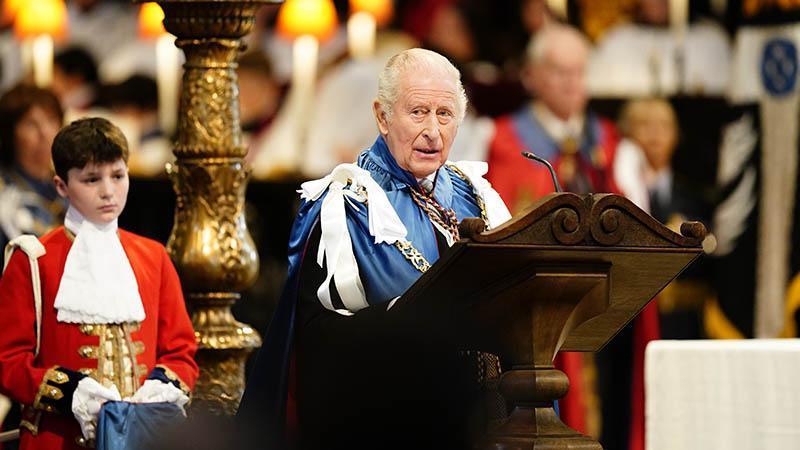 Buckingham Sarayı’ndan Şeffaflık Adımı: Kraliyet Ailesinin Vergi ve Konut Kararları Açıklandı