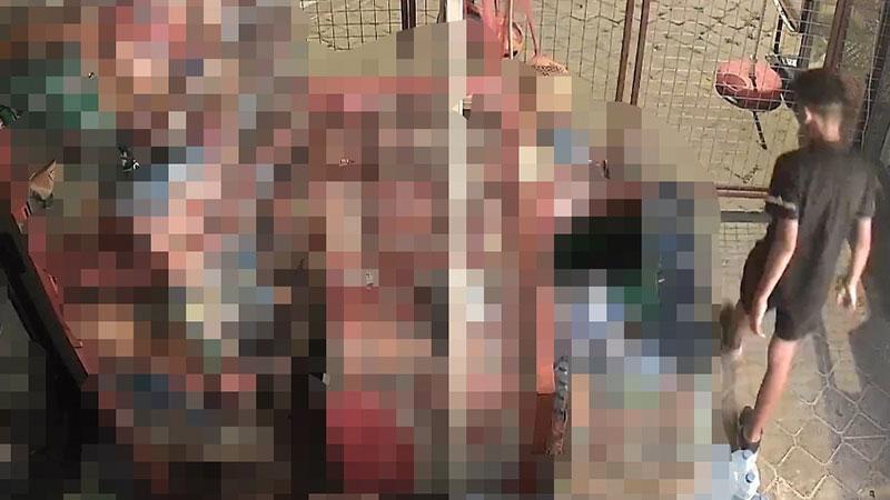 Motosikletli İki Şüpheli Marketi Soydu: Hırsızlık Anları Kamerada