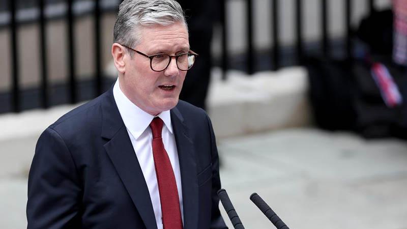 İngiltere’de başbakan değişti: Keir Starmer görevden ayrıldı, Andy Burnham görevi devraldı