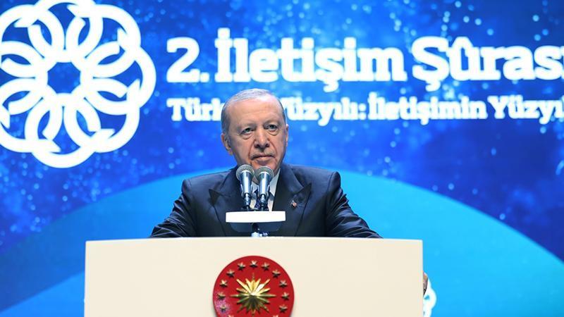 Erdoğan: “Sosyal medya, düşünme biçimlerimizi etkiliyor”