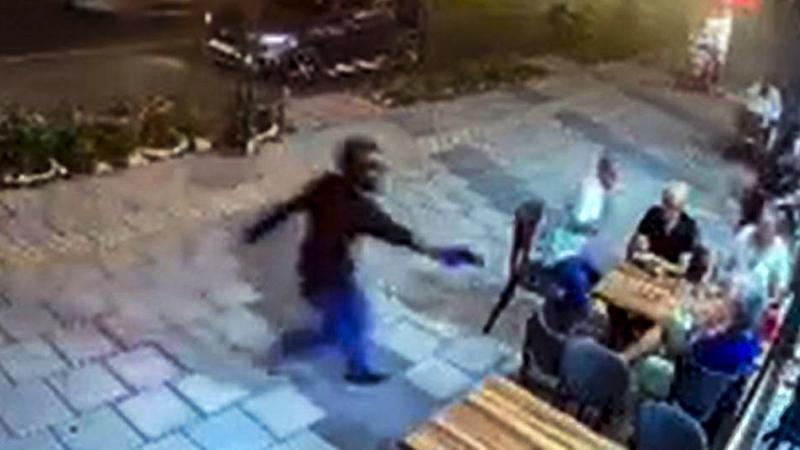 Tantunicide dehşet: Kasklı saldırgan ateş açtı