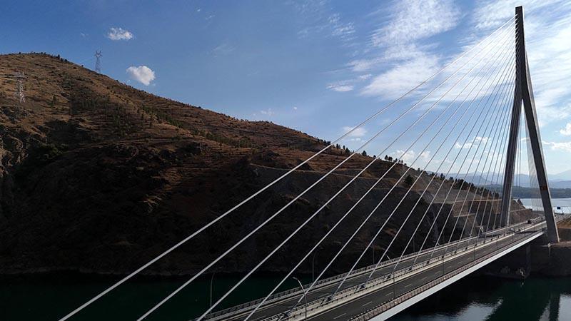 Türkiye’deki köprülerin toplam uzunluğu 830 kilometreye ulaştı