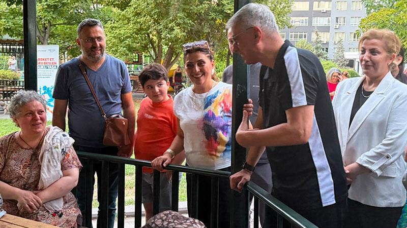 Bakan Memişoğlu vatandaşlarla birlikte egzersiz yaptı