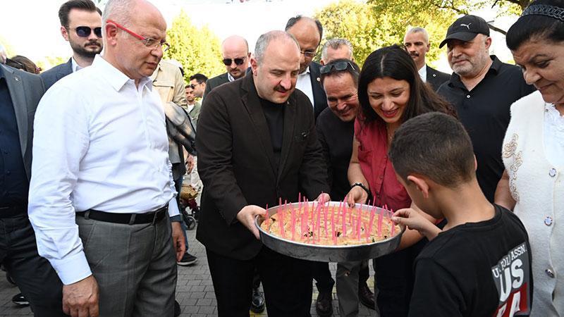 Bursa’da börek polemiği: Varank’tan Özgür Özel’e yanıt