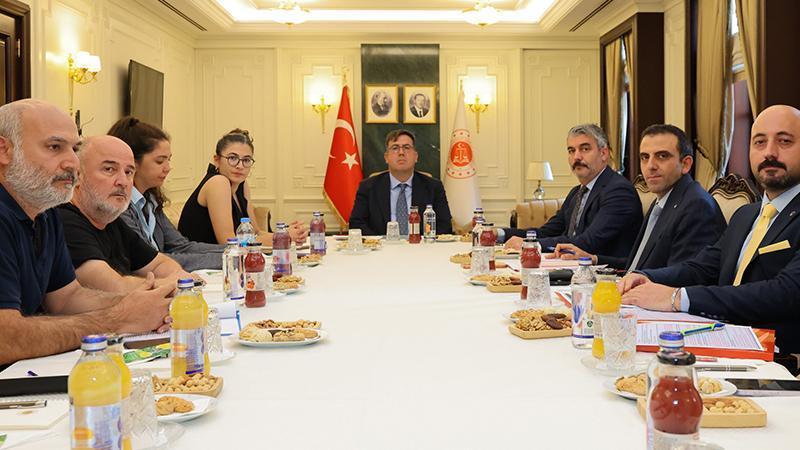 Deprem mağduru ailelerin adalet talepleri Bakanlıkta ele alındı