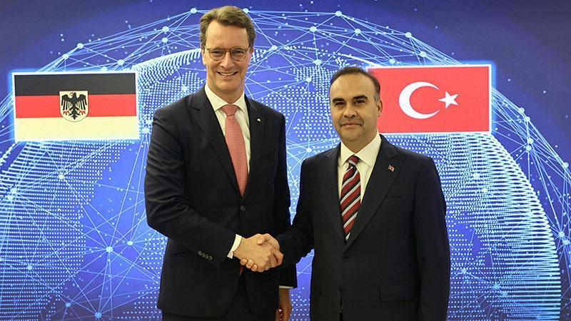 Kacır’dan Alman şirketlerine yatırım çağrısı: “Ortaklığımızı geleceğe taşıyacağız”